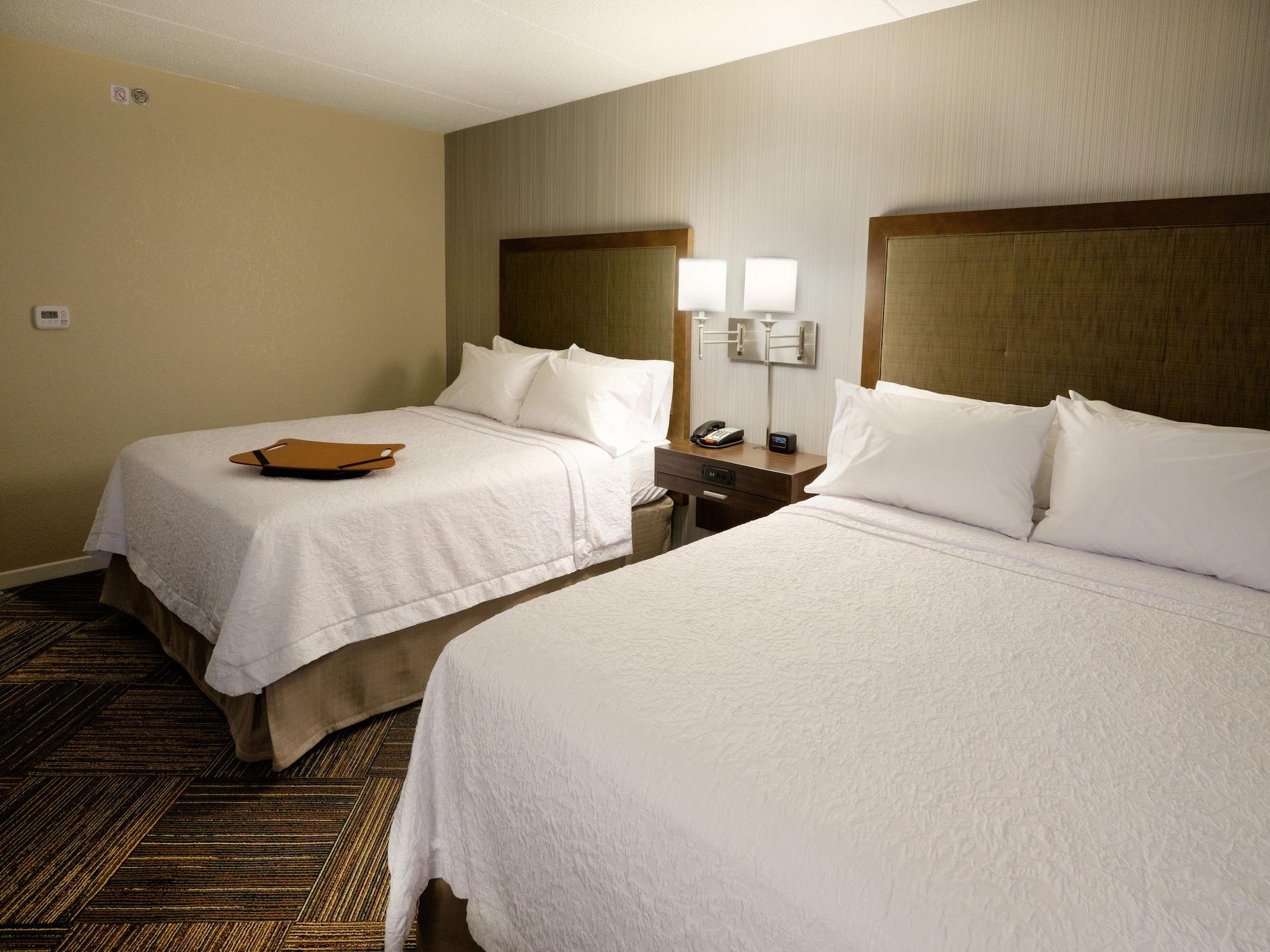 Hampton Inn Green Bay Downtown Exteriör bild
