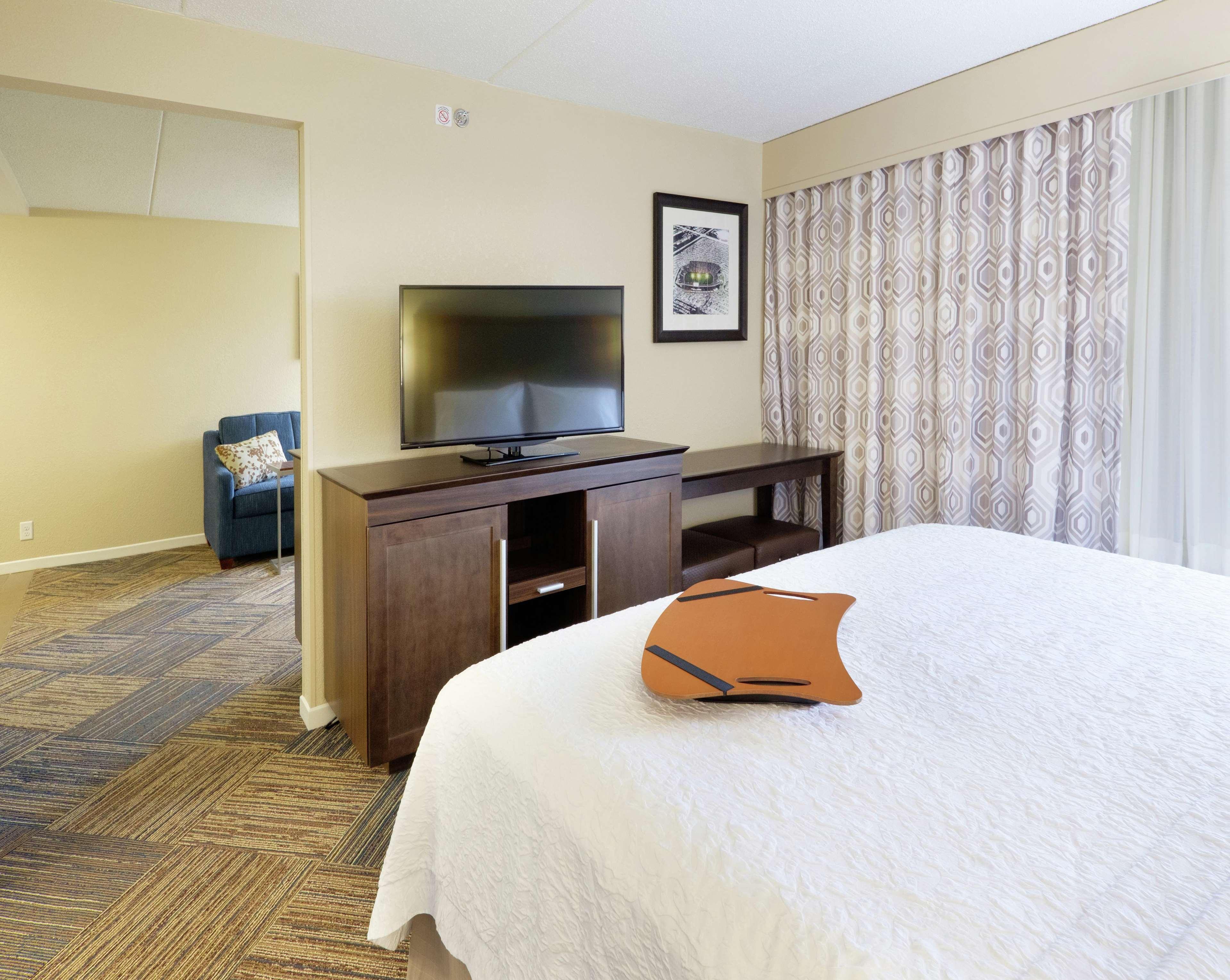 Hampton Inn Green Bay Downtown Exteriör bild