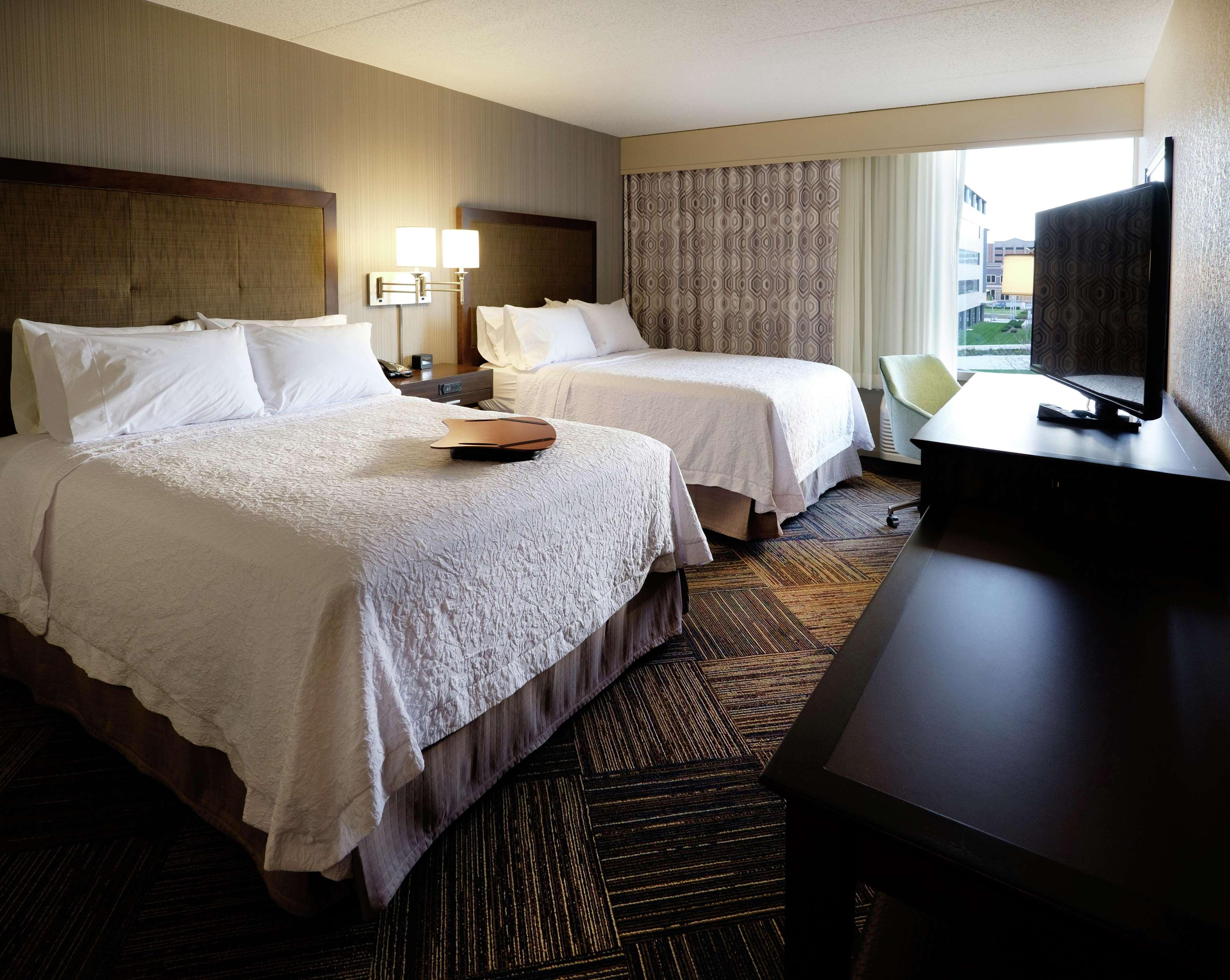 Hampton Inn Green Bay Downtown Exteriör bild