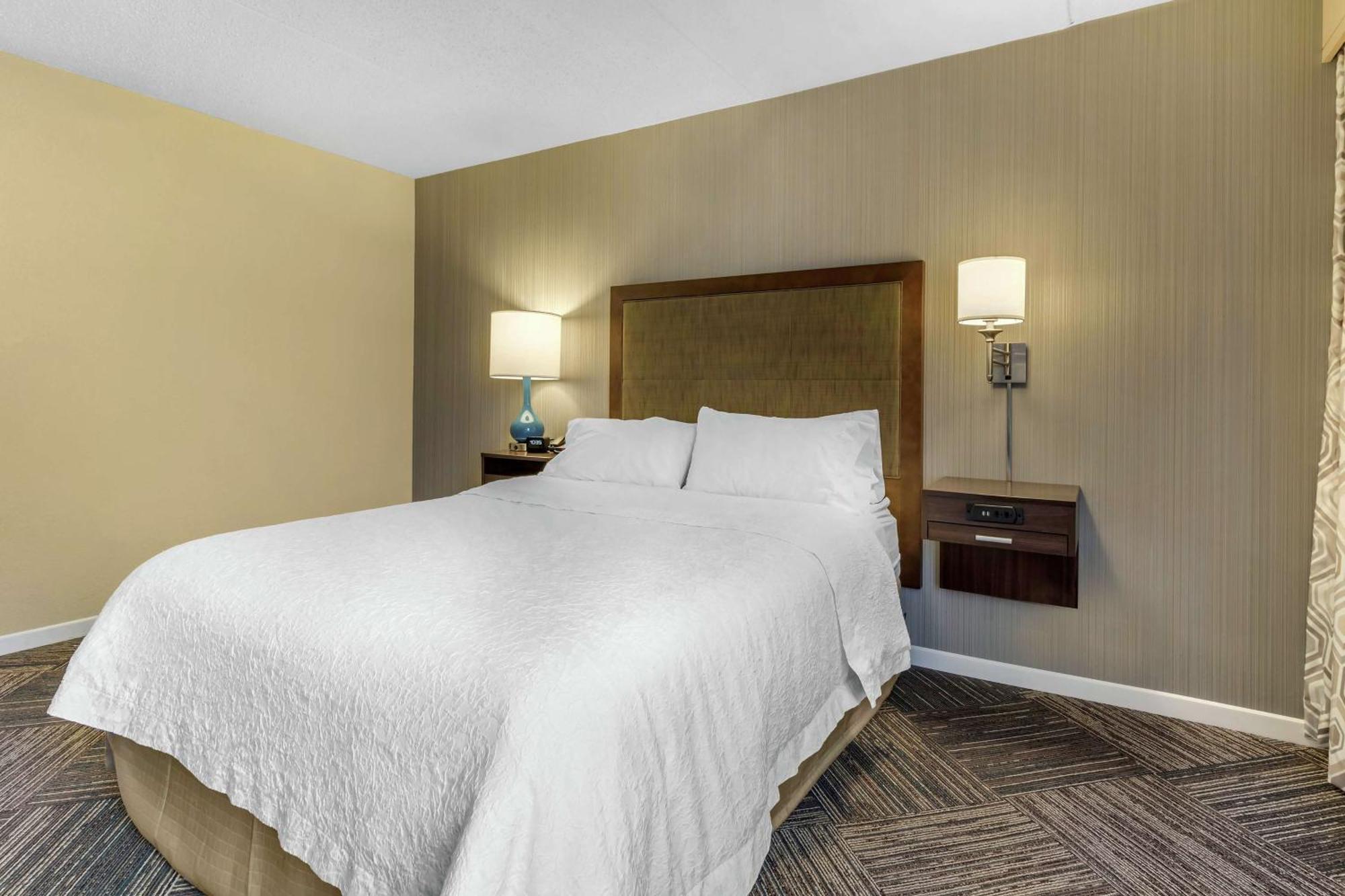 Hampton Inn Green Bay Downtown Exteriör bild